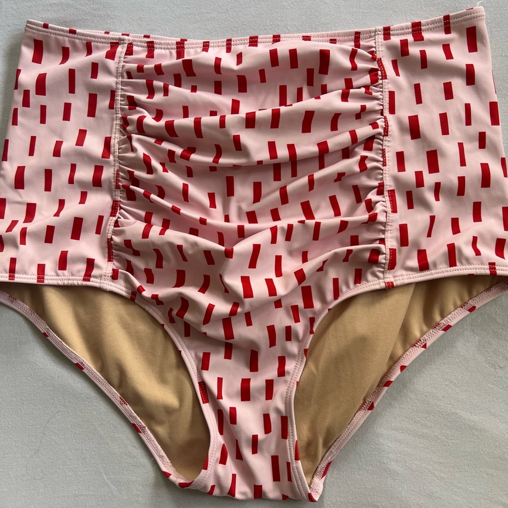 Kortni Jeane Ruched Bottoms